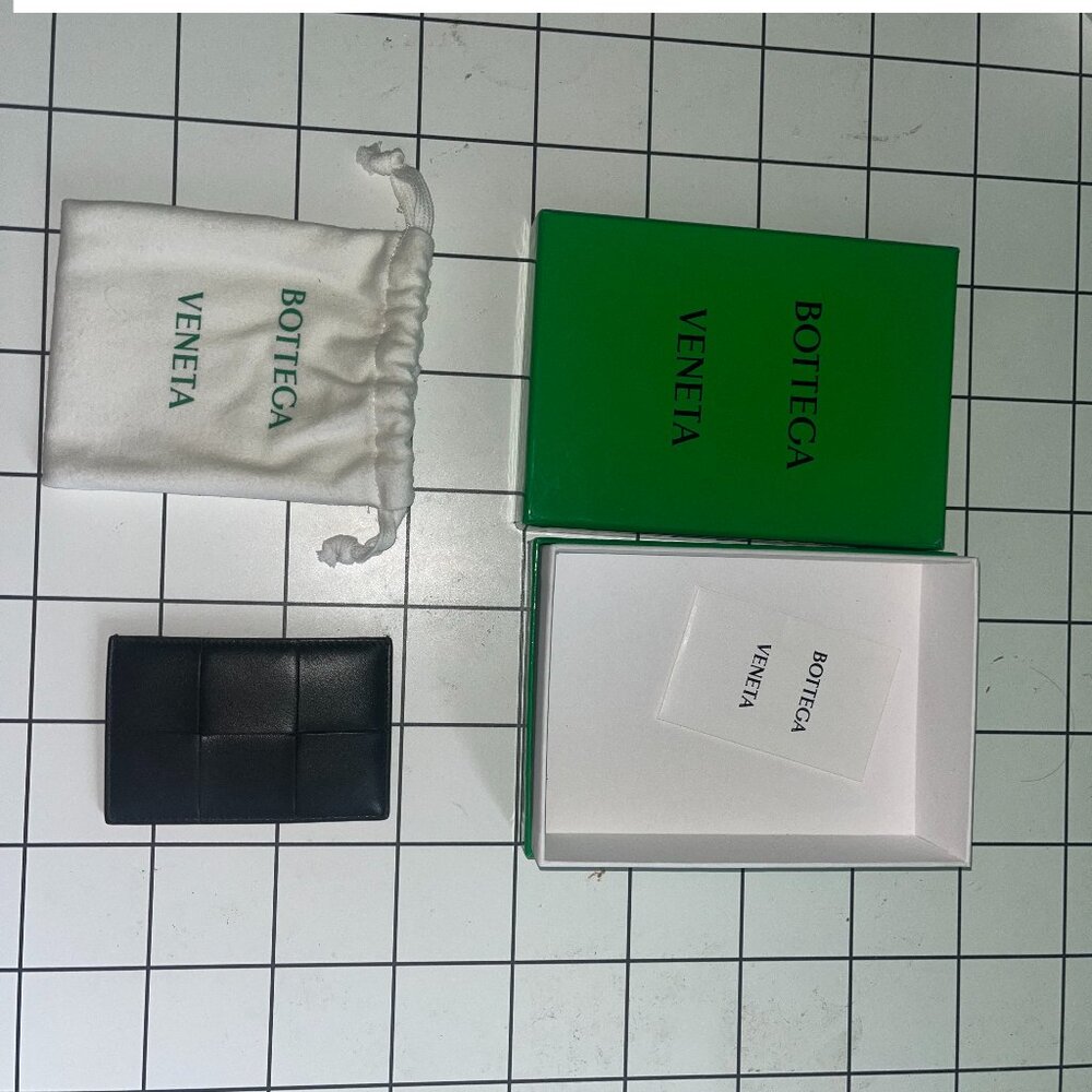 Bottega Veneta Cassette Credit Card Case in Black